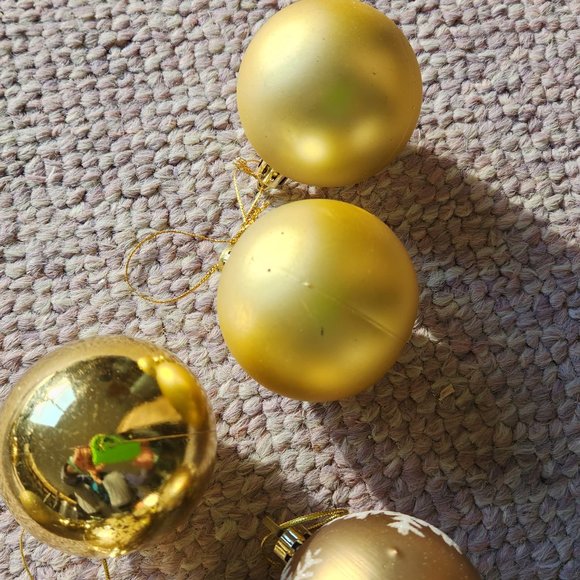 Christmas Tree Balls Ornaments - Picture 6 of 8